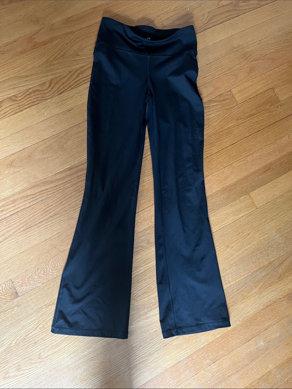 GAPFit Black Flared Power Leggings